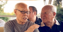 亚洲清纯自偷自拍另类专区